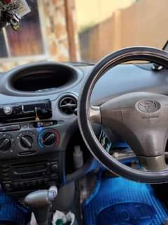 A picture of Vitz Old model Bei 5 5m Full Ac Full Documents