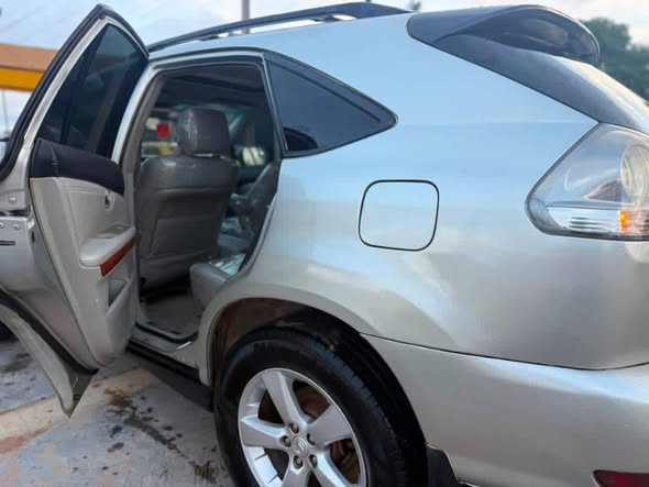 A picture of 2008 Rx350