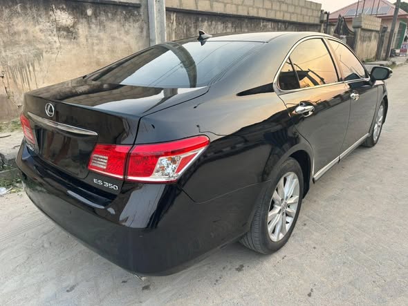 A picture of 2010 Lexus ES 350