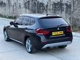 A picture of BMW X1 2011