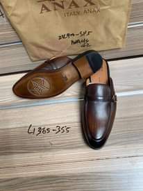 A picture of Men s shoes