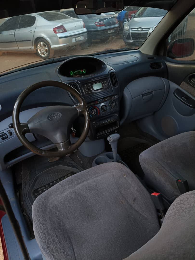 A picture of TOYOTA YARIS