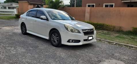 subaru legacy