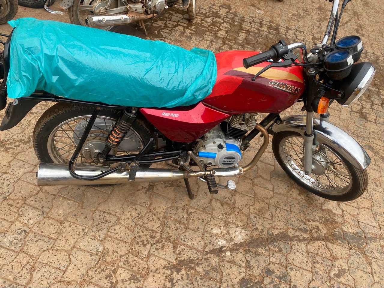 A picture of Distress sell Boxer bajaj for sale Price 450k Location nyanya