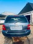 A picture of Toyota Highlander 2004 model
