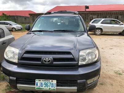 A picture of Toyota 4runner 2006 model