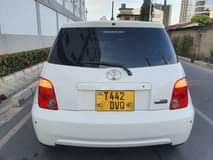 A picture of TOYOTA IST