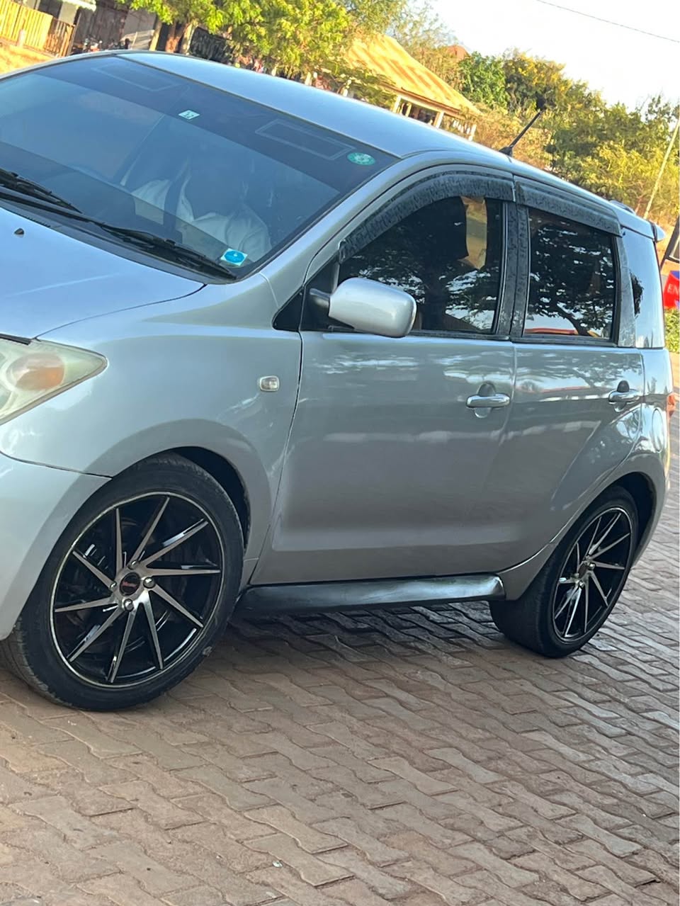 A picture of Ist for sell