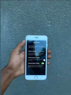 A picture of Iphone 6s plus
