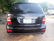A picture of Mercedes Benz ML350 2011