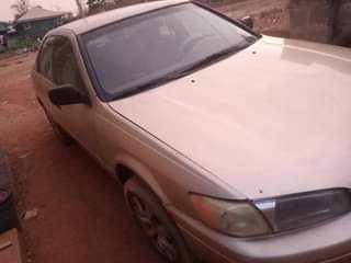A picture of Toyota Camry 2000