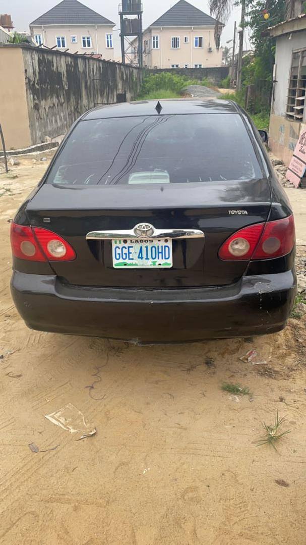 A picture of Toyota Corolla 2005 model