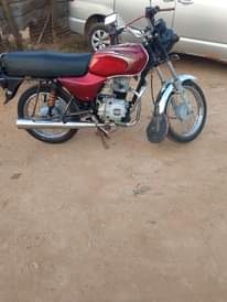 A picture of Bajaj boxer on