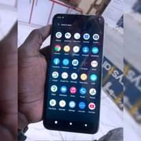 A picture of vivo y20 internal 32gb ram 3 haina kipengele fingerprint pemben