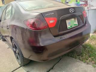 A picture of Hyundai Elantra 09