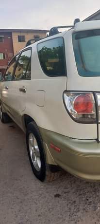 A picture of Rx 300 Clean and Sharp