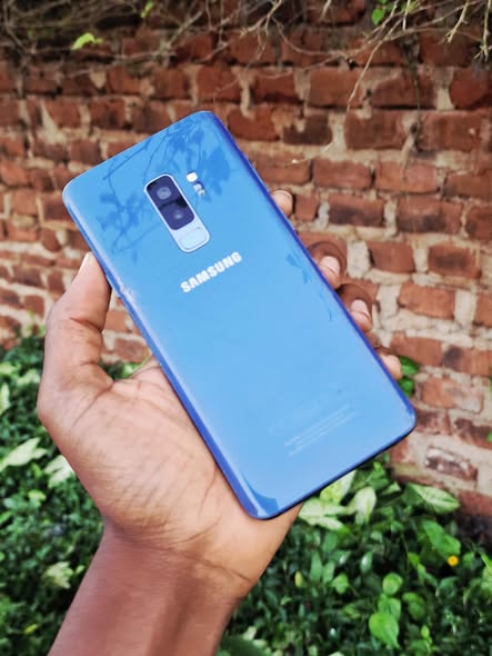 A picture of Samsung S9 plus