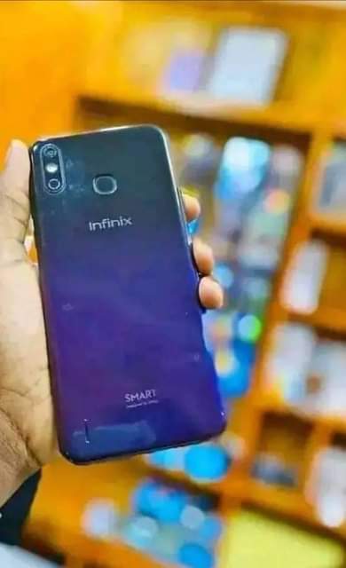 A picture of infinix smart 4