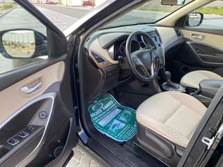 A picture of Hyundai santa Fe 2014 full option gcc specs watsapp 0551513562
