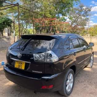 A picture of Toyota harrier for sale 0685136087