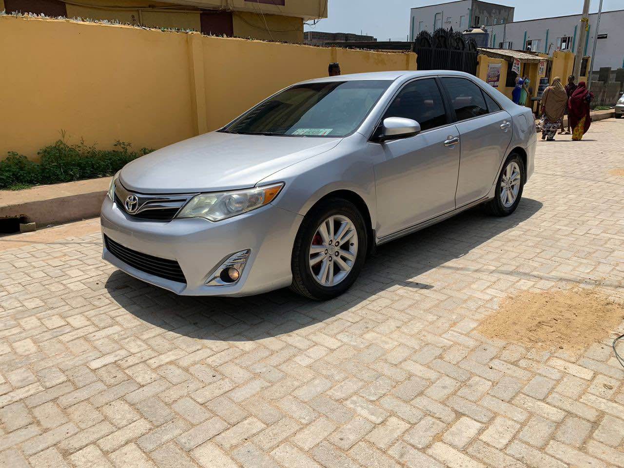 A picture of Toyota Camry 2012