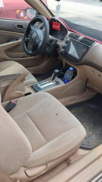 A picture of Honda Civic 2004 model