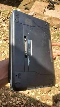 A picture of Dell i3 2.5ghz everything good