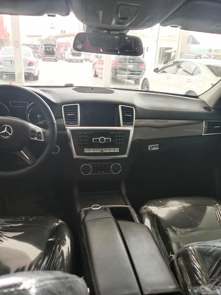 A picture of Mercedes Benz ML 350. 2014 Model