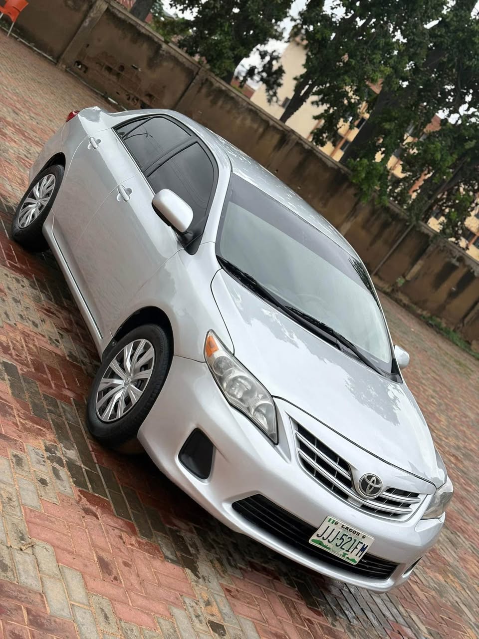 A picture of Toyota corolla