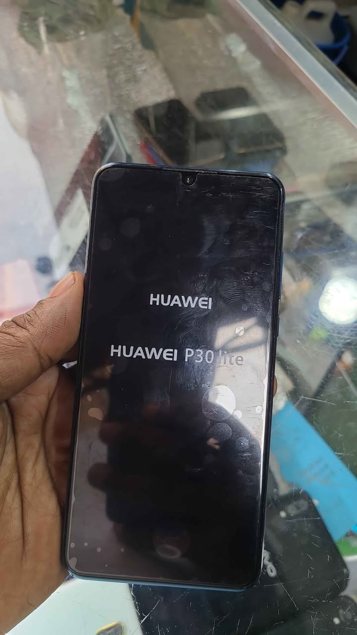 A picture of Huawei p 30 128gb 4 gb ram