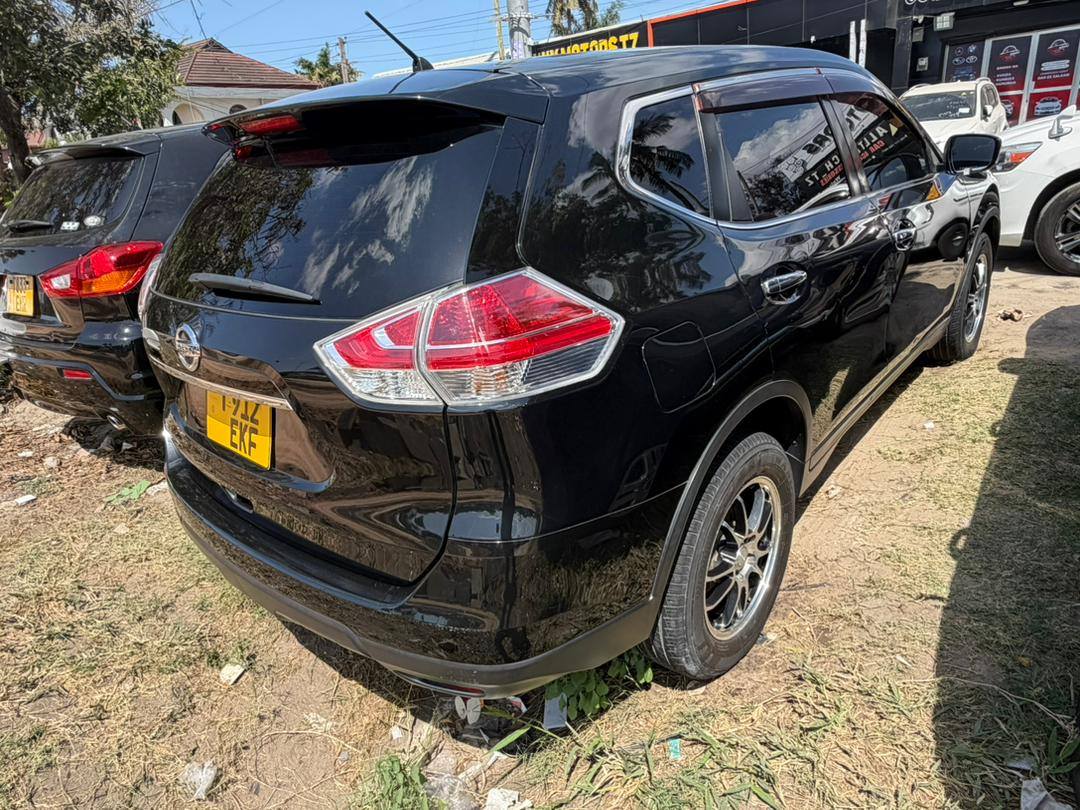 A picture of Nissan extra ili new model