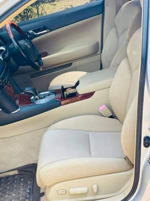 A picture of 2008 Toyota Mark x 2.5cc