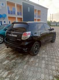 A picture of 06 untempered Toyota matrix Car is unregistered everything sharp