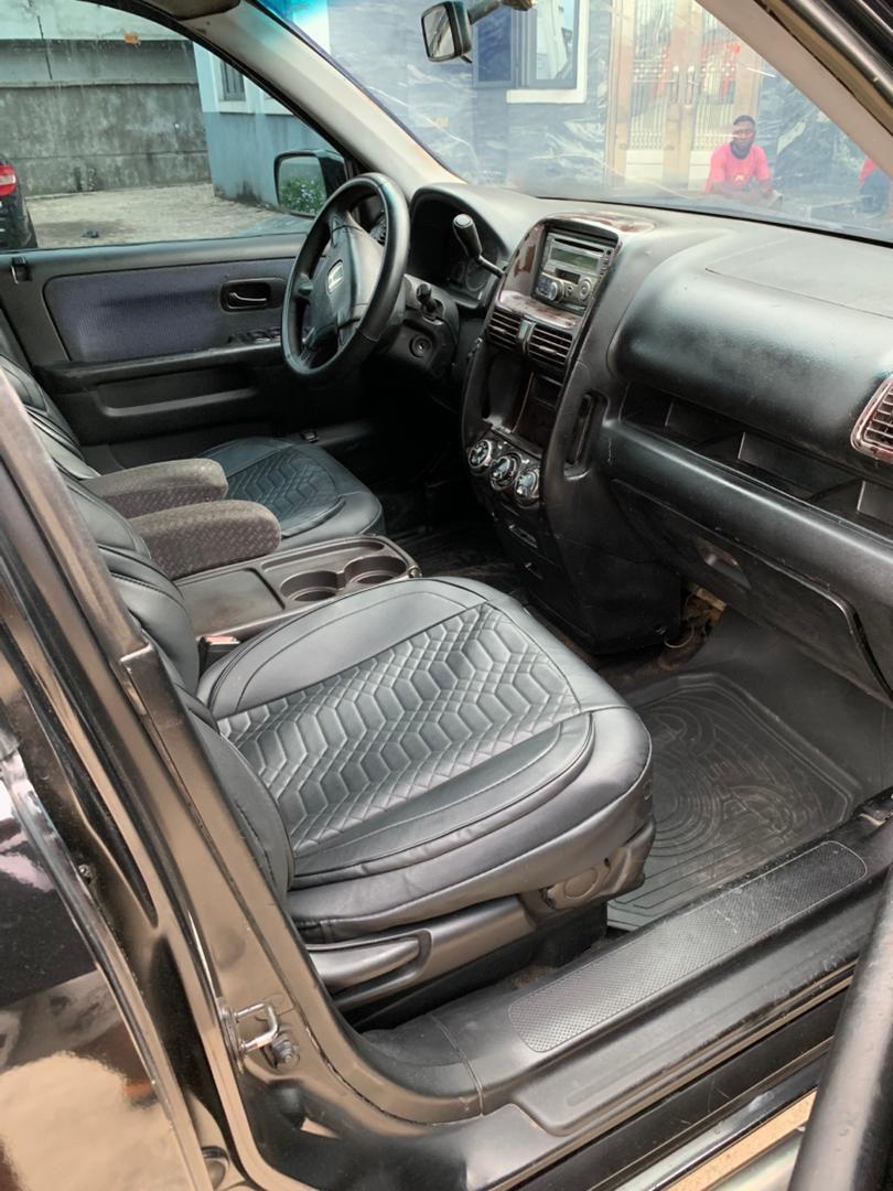 A picture of HONDA CRV