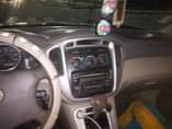 A picture of Toyotal highlander 05 in good condition engine gear working perfect