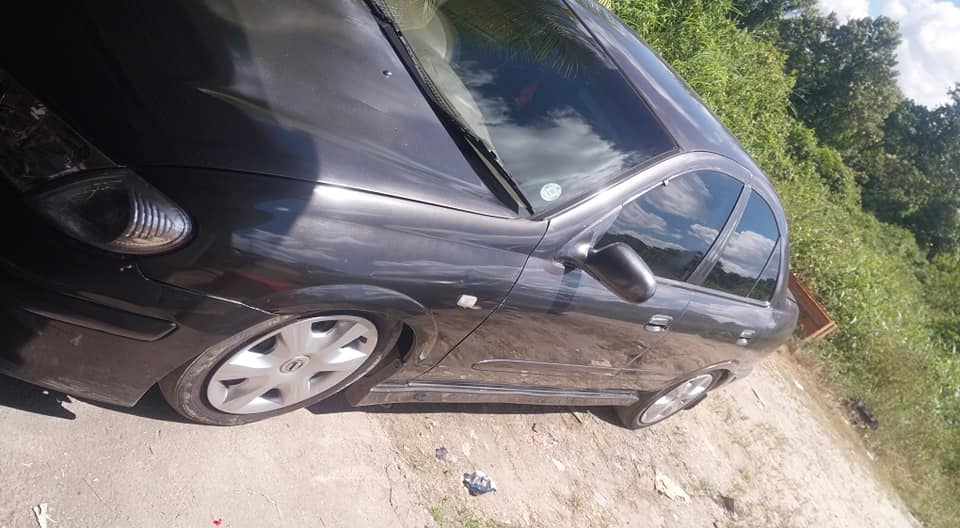 nissan almera
