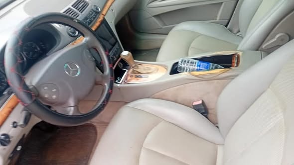A picture of Benz e class perfect condition