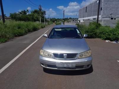 used nissan sunny