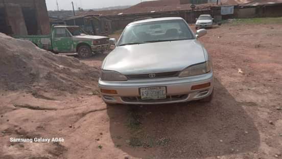 A picture of 1999 Toyota Camry Orobo Toyota Camry orobo