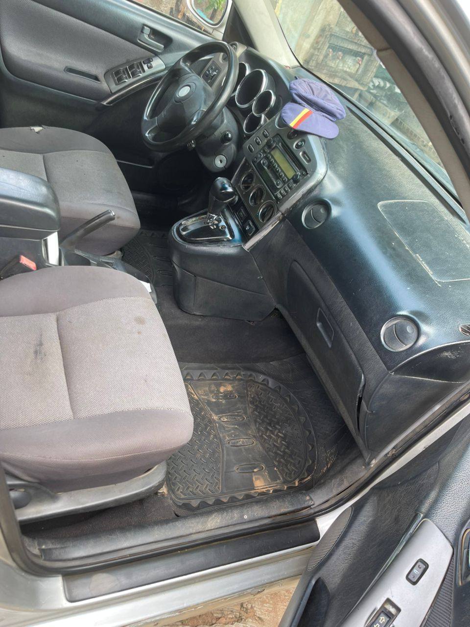 A picture of Toyota RAV4 2003 model Manual transmission