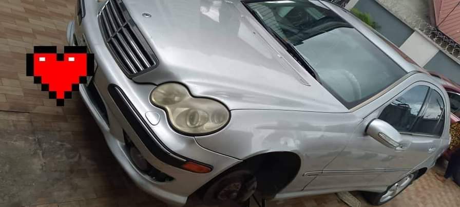A picture of 2005 Mercedes Benz C320