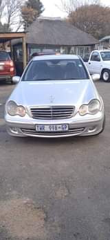 Dineo T.