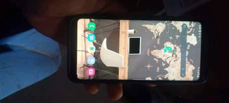 A picture of Samsung s8