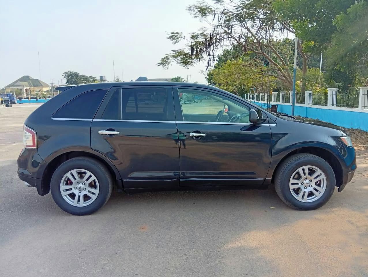A picture of Car