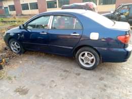 A picture of 2004 TOYOTA COROLLA FOR SALE ENGINE NOT 100 BUT WORKING