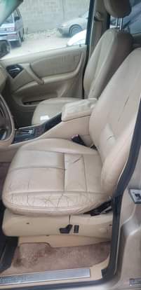 A picture of Mercedes ml500