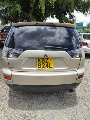 mitsubishi outlander