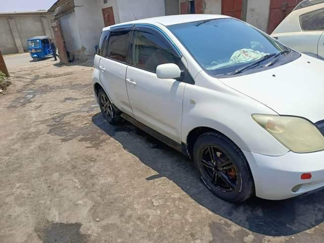 A picture of Toyota ist