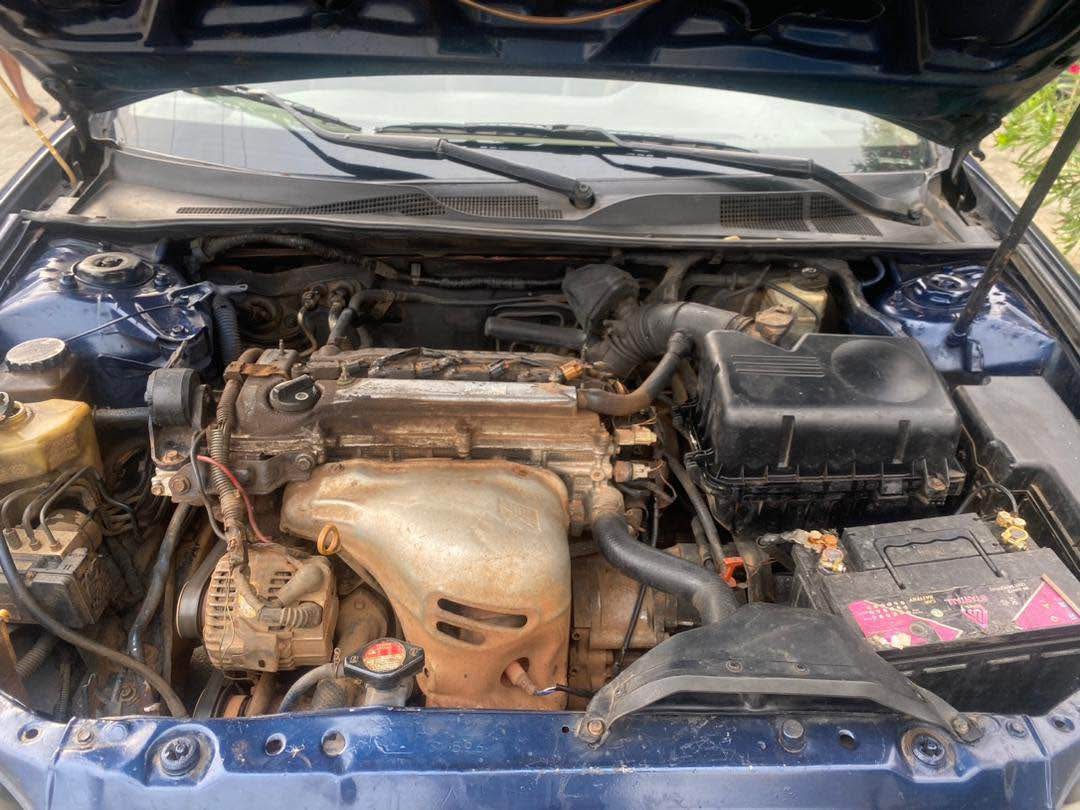 A picture of TOYOTA CAMRY 05