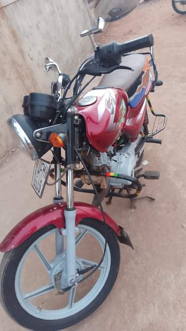 A picture of Quick money needed on CT125 just 2 6m just call